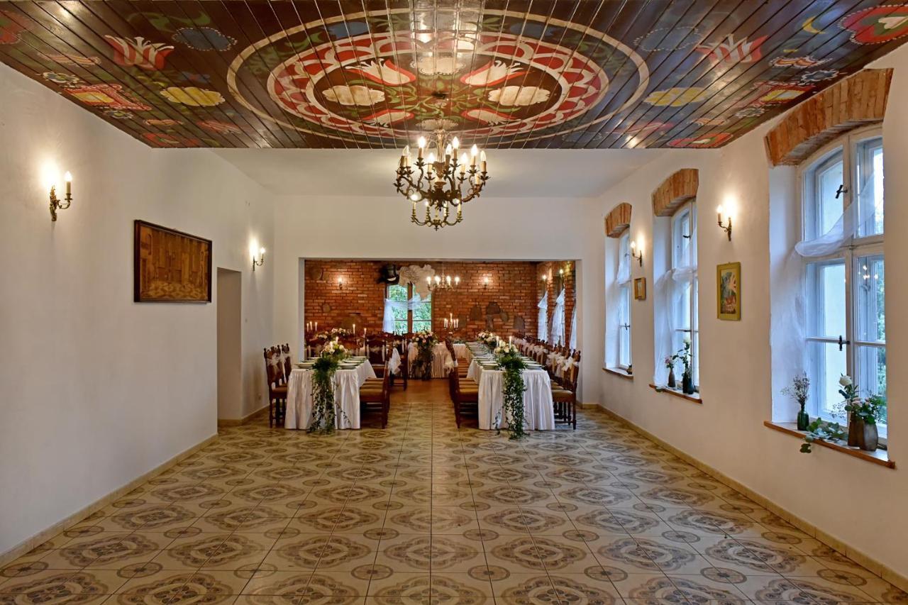 Hotel Cichy Dwor à Manowo Extérieur photo
